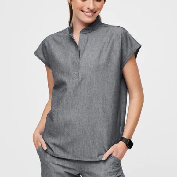 FIGS Rafaela Oversized Scrub Top Graphite Gray Women’s Size Medium - Picture 1 of 11